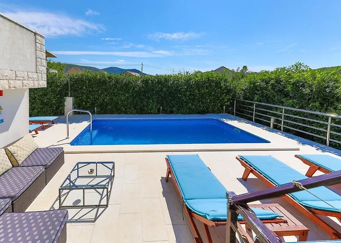 بيت للعطل House Rafaeli