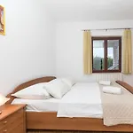 House Rafaeli Feriehus *