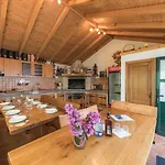 House Rafaeli * Vrsine