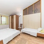 House Rafaeli Feriehus *