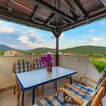 House Rafaeli Feriehus Vrsine