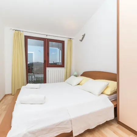 House Rafaeli Feriehus