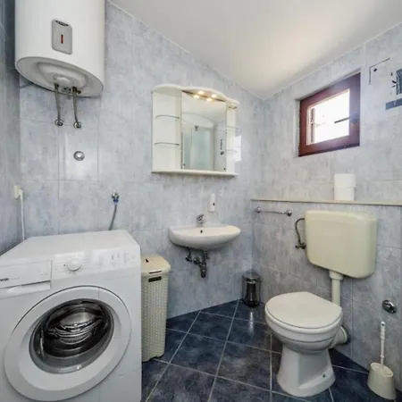 House Rafaeli Semesterbostad Vrsine